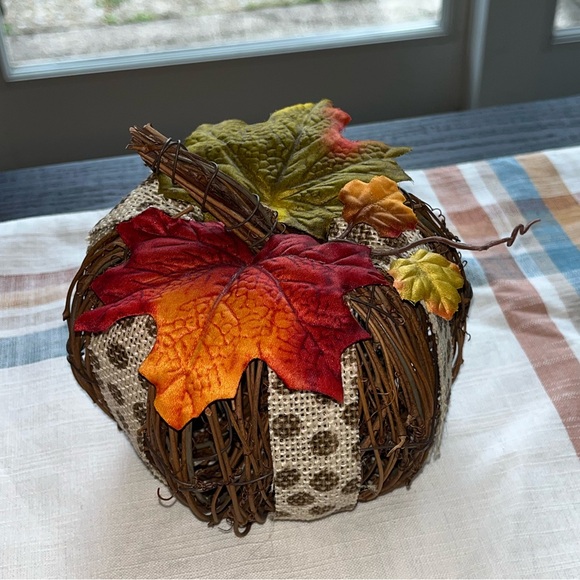 Fall Decor - Picture 6 of 7